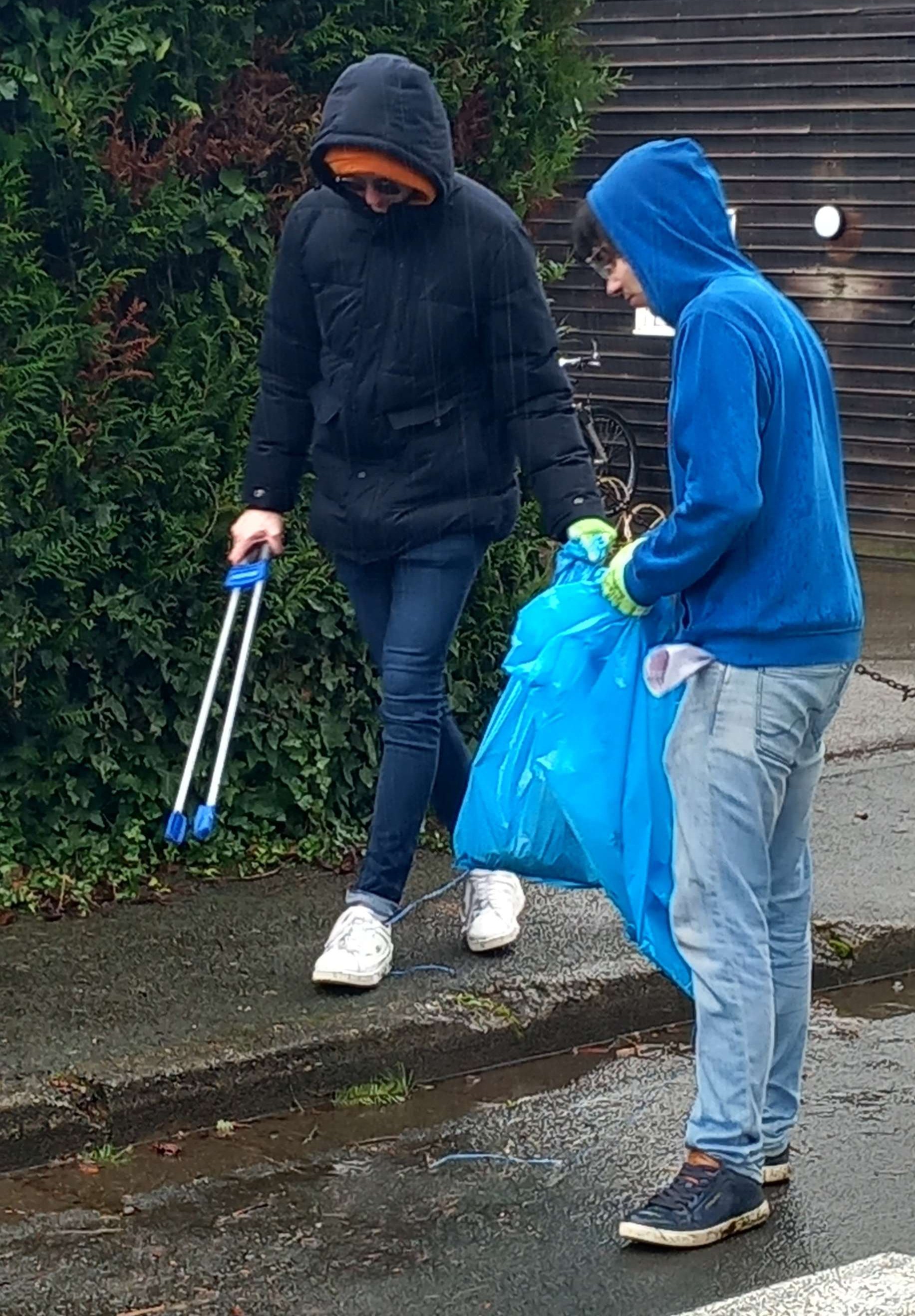 Etudiants ramassant des déchets, Green Walk, Marche verte, I Walk Green